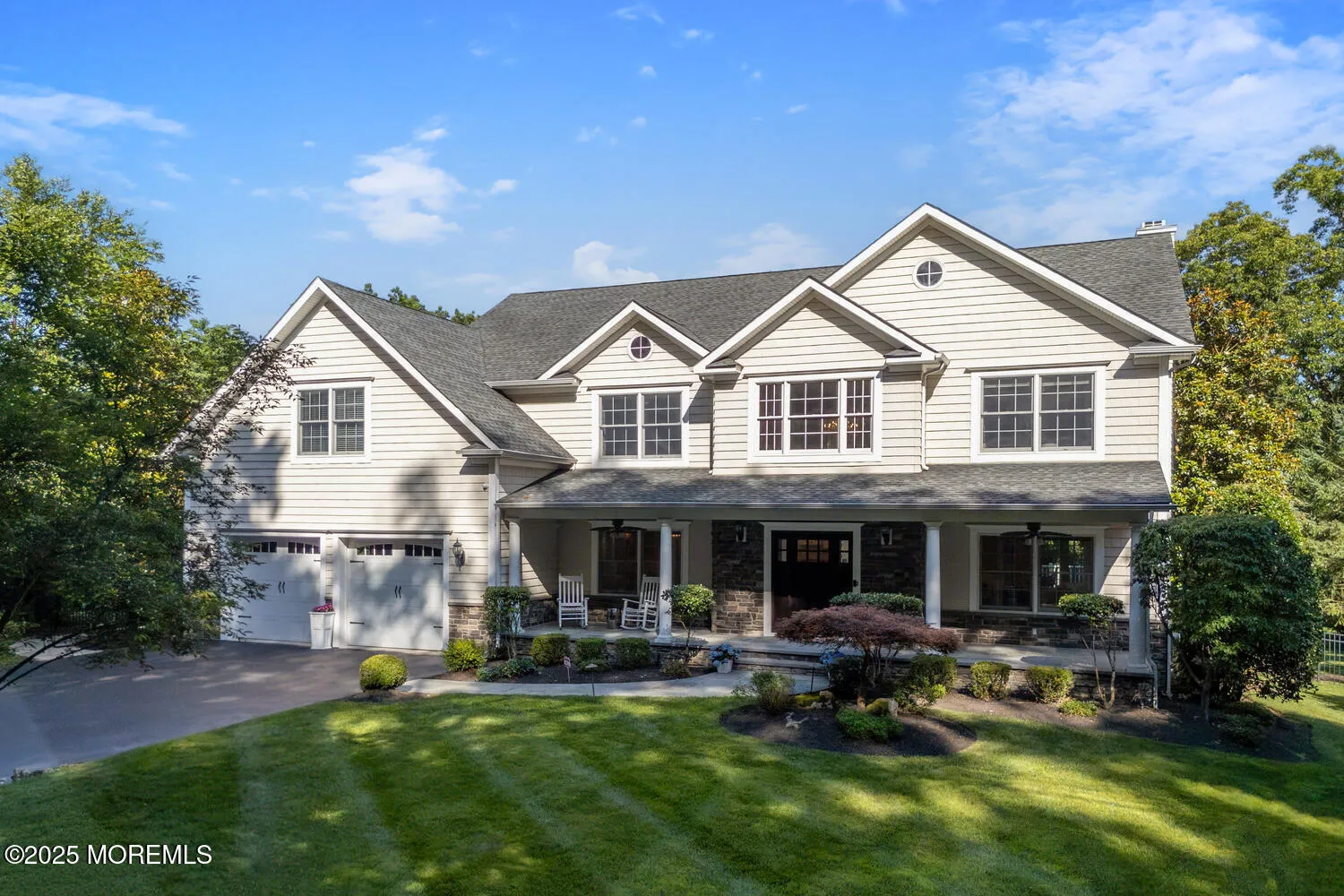 Lincroft, New Jersey 07738, United States, 4 Bedrooms Bedrooms, ,4 BathroomsBathrooms,Residential,Pending,159838