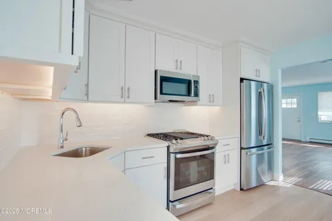 MLS: 22504653