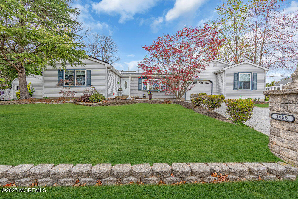 1658 Burrsville Road, Brick, New Jersey image 1