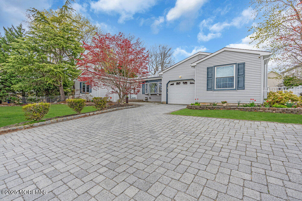 1658 Burrsville Road, Brick, New Jersey image 2