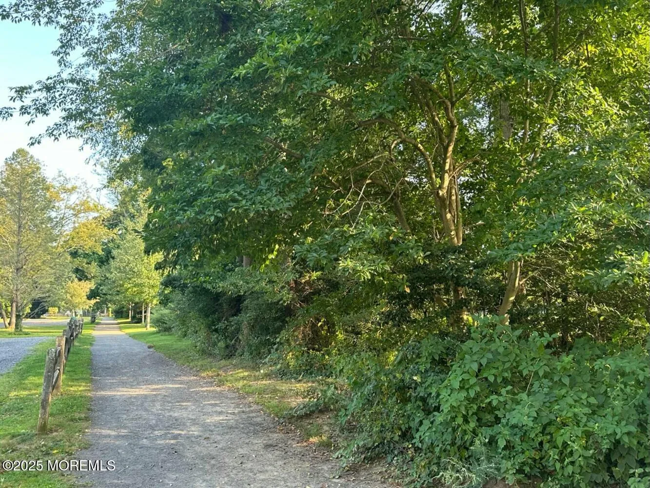 Fair Haven, New Jersey 07704, United States, 4 Bedrooms Bedrooms, ,3 BathroomsBathrooms,Residential,Active,89480