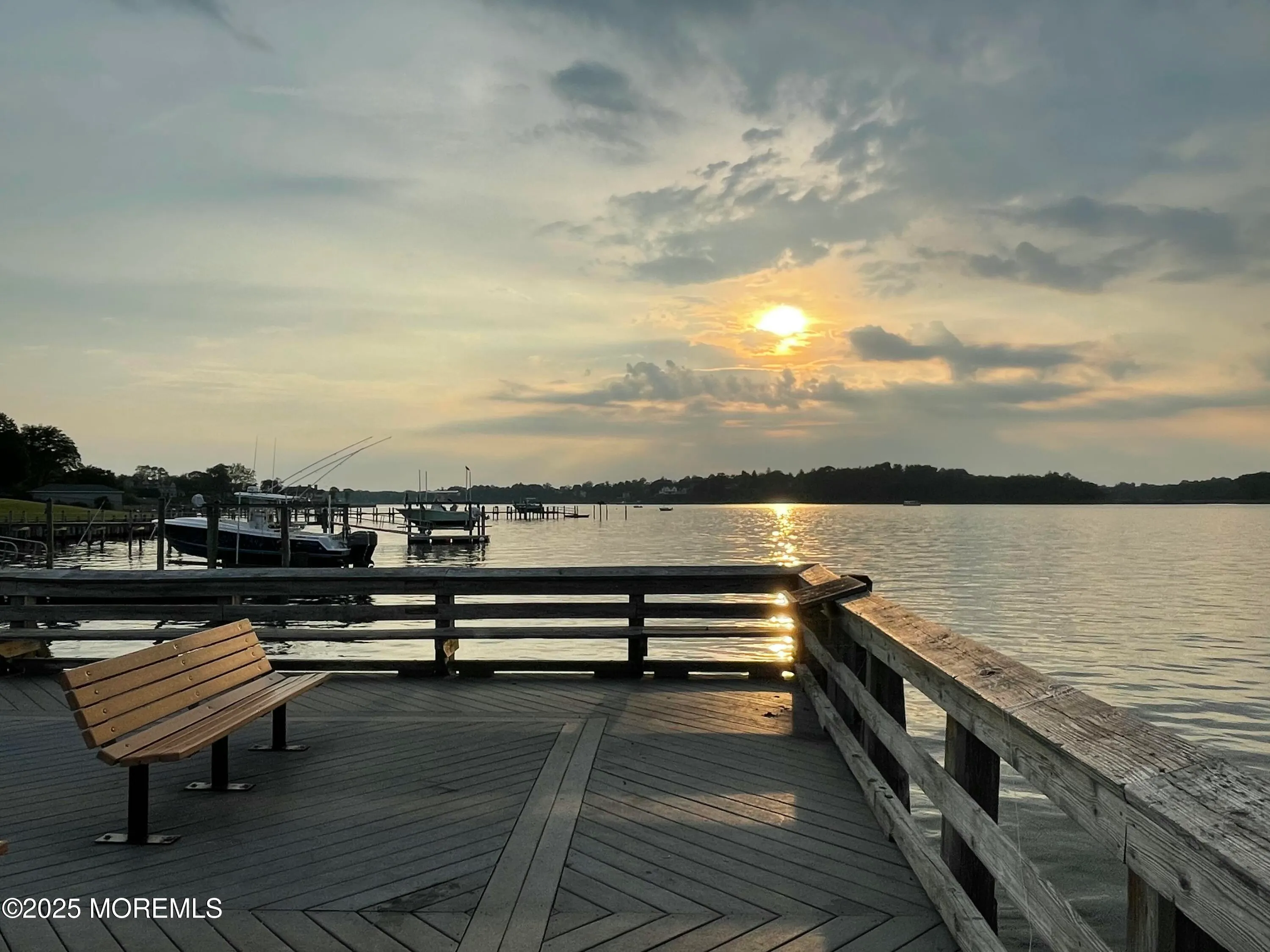 Fair Haven, New Jersey 07704, United States, 4 Bedrooms Bedrooms, ,3 BathroomsBathrooms,Residential,Active,89480