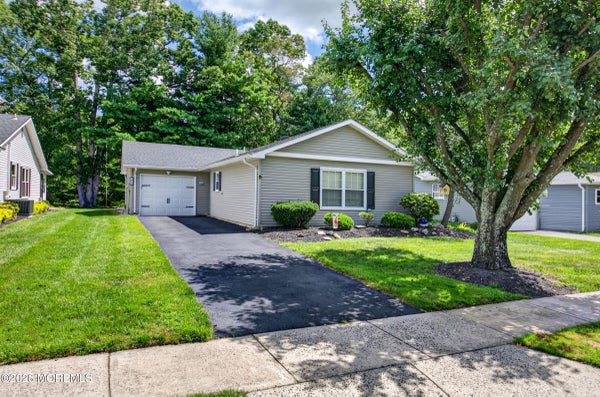 39 BLUE RIDGE DR, BRICK, NJ 08724 - Image e78cae0a1922a85dc66de4224debbbb2/2129507942