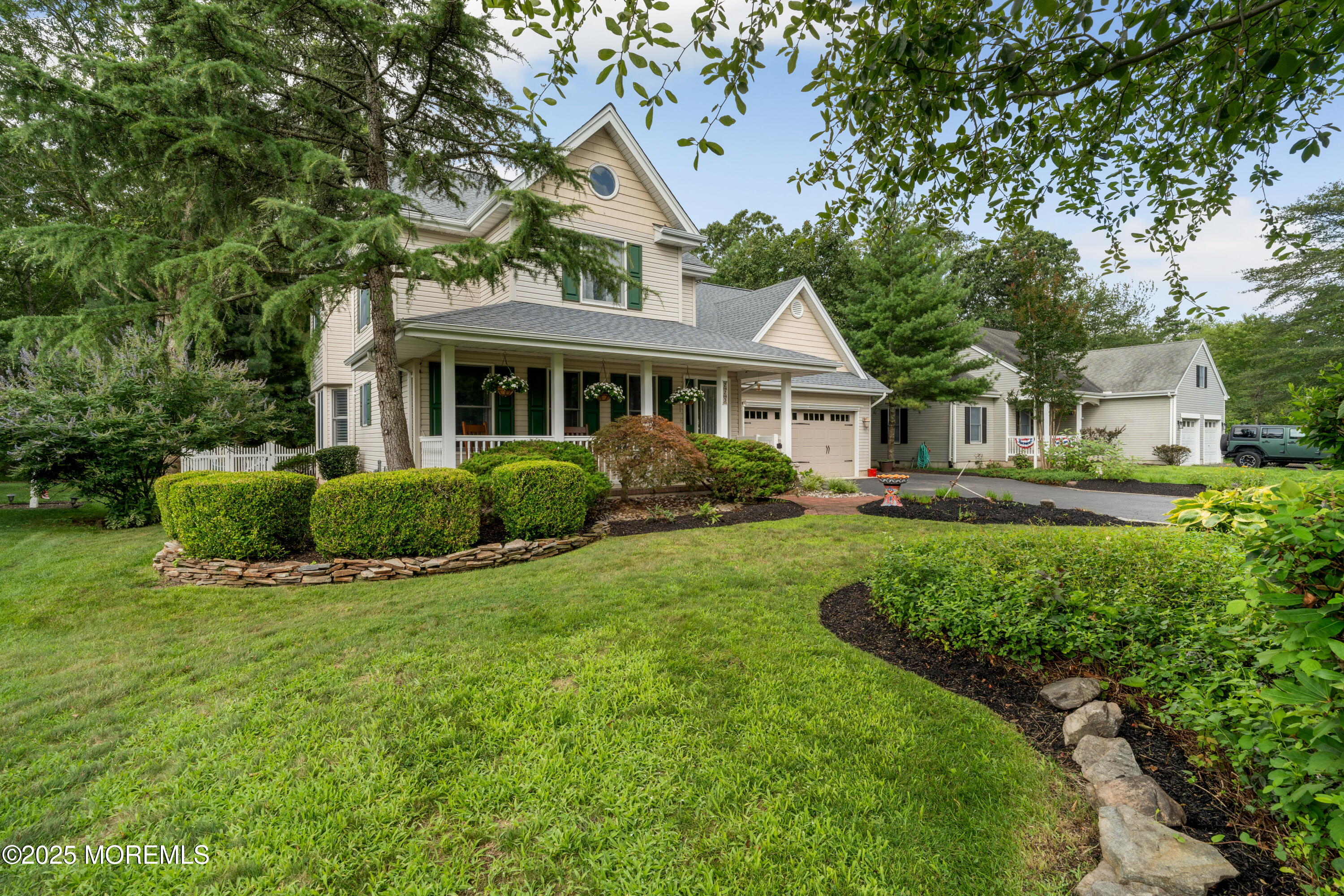 223 Hilliard Boulevard
