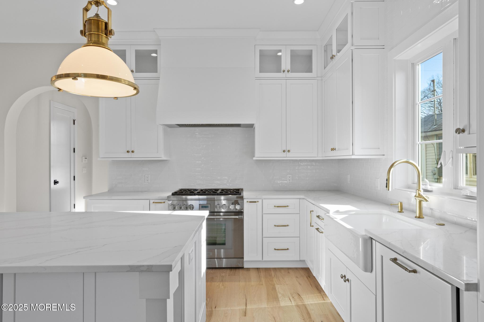 33 Lennox Avenue, Rumson, New Jersey image 3