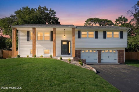Photo for 5 Colonial Way