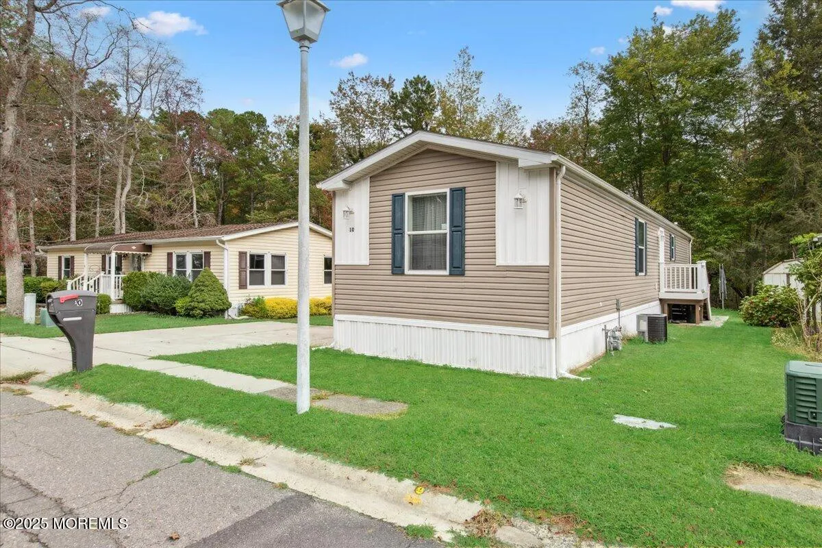 Jackson, New Jersey 08527, United States, 2 Bedrooms Bedrooms, ,2 BathroomsBathrooms,Residential,Active,226475