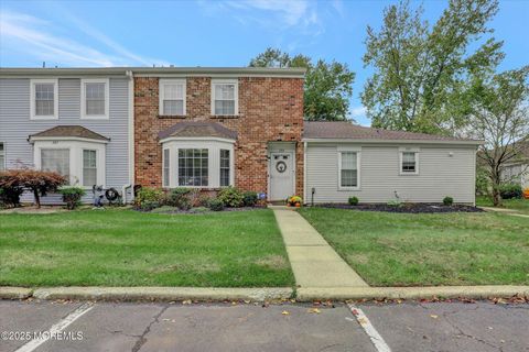 Photo of 288 Bishop Court, Old Bridge, NJ 08857 (MLS # 22531320)