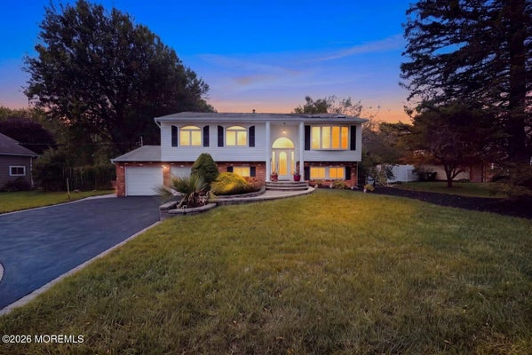 25 KOENIG LN, FREEHOLD, NJ 07728 - Image e7f6bc5d5b2f05bf4982fda4a71a48a5/1885069299