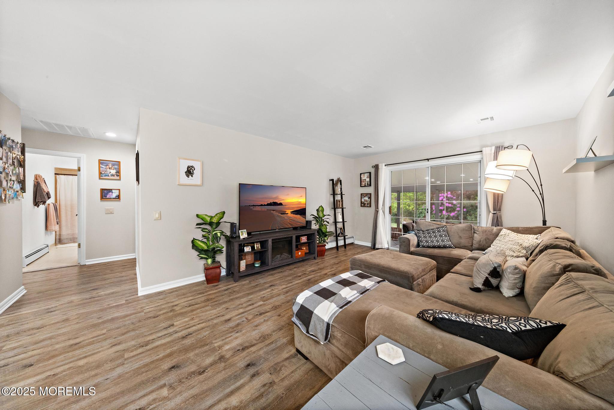 54 Canterbury Lane, Toms River, New Jersey image 21