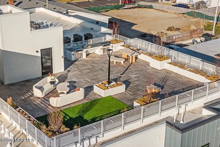 215 2nd Avenue 106