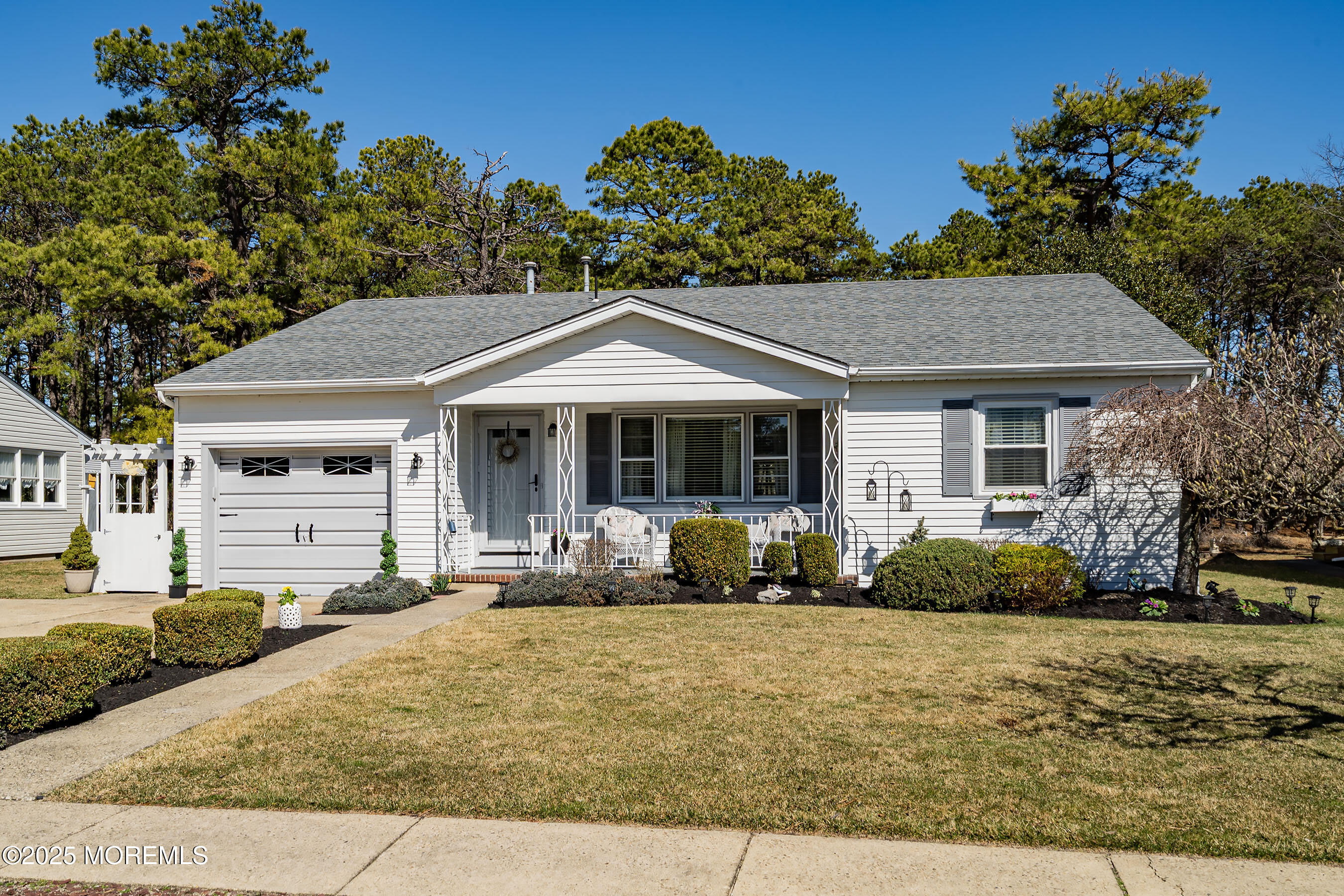 32 Whitmore Drive, Toms River, New Jersey image 2