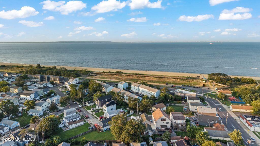 7 Beachway Avenue 6