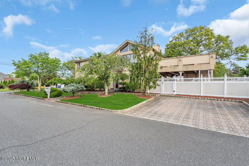 251 Genes Drive, Toms River, New Jersey image 11