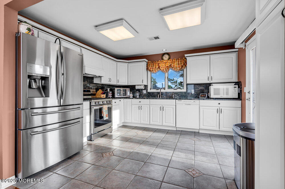 251 Genes Drive, Toms River, New Jersey image 50