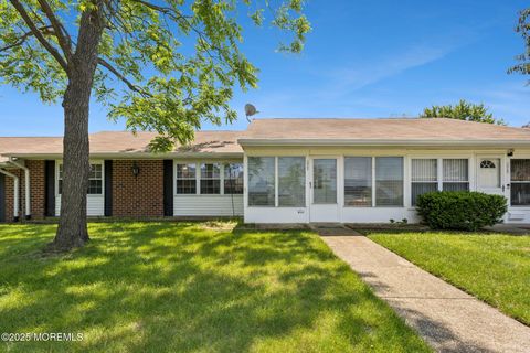 1072C Argyll Circle Lakewood NJ 08701