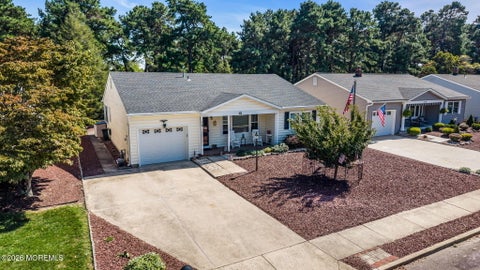 Photo of 18 Beaverbrook Drive, Toms River, NJ 08757 (MLS # 22632716)