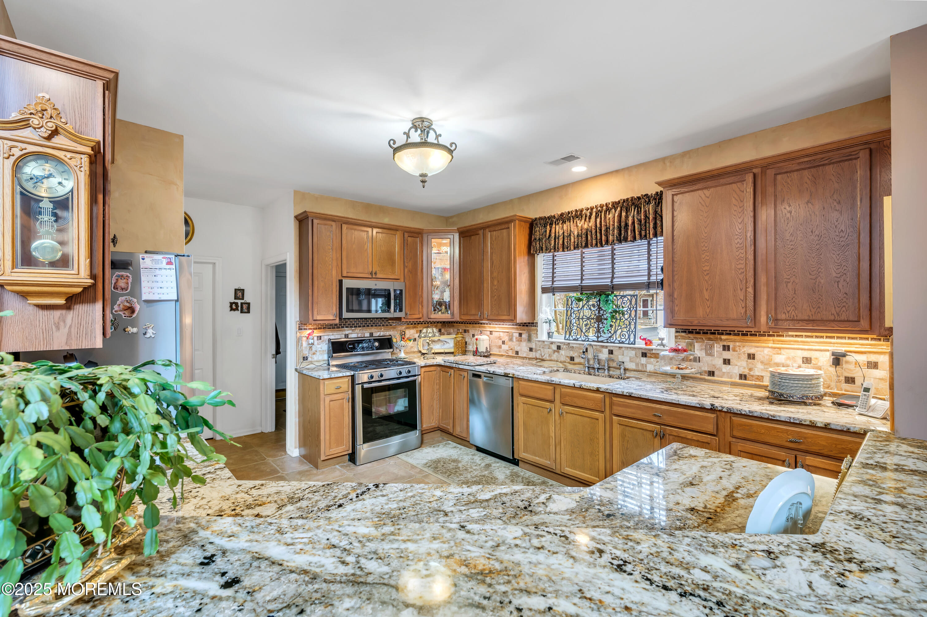 207 Bradwick Way, Marlboro, New Jersey image 17