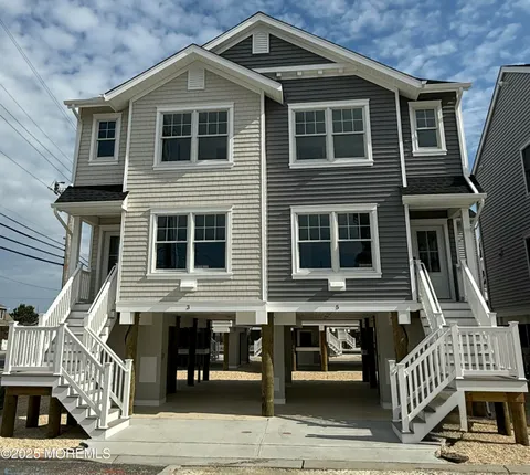 MLS: 22420274