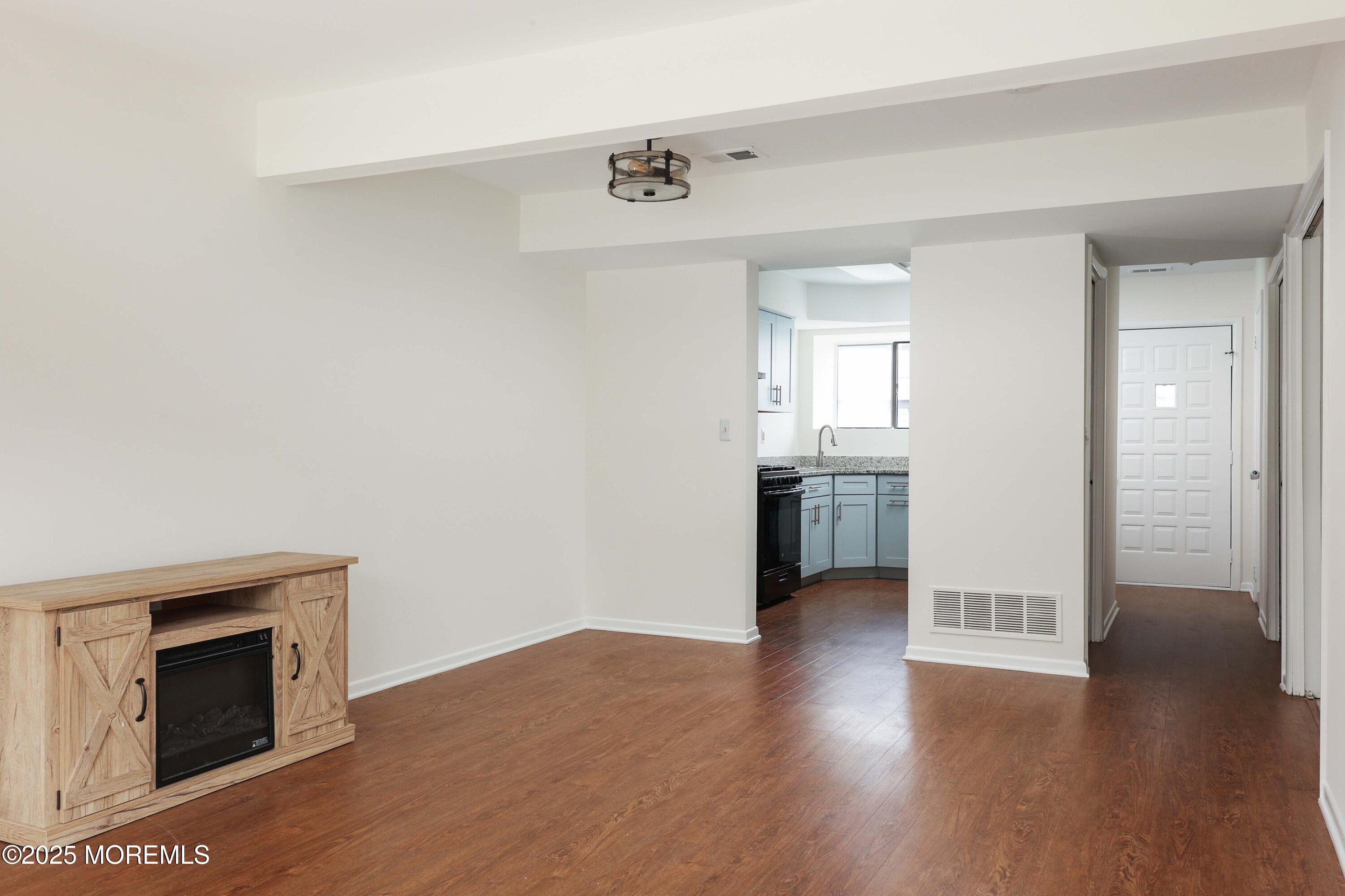 1096 Sawmill Road, Brick, New Jersey image 11