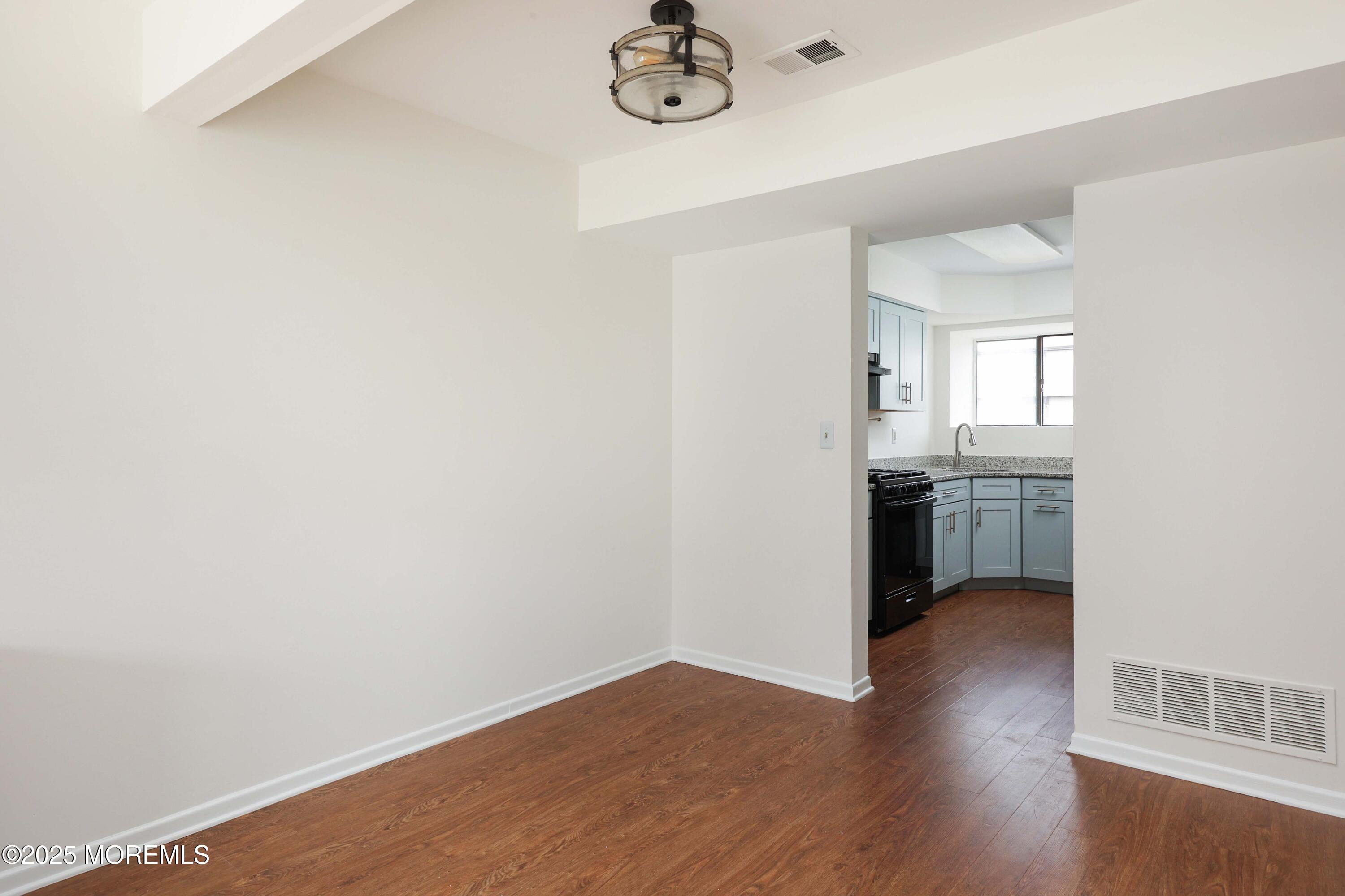1096 Sawmill Road, Brick, New Jersey image 6