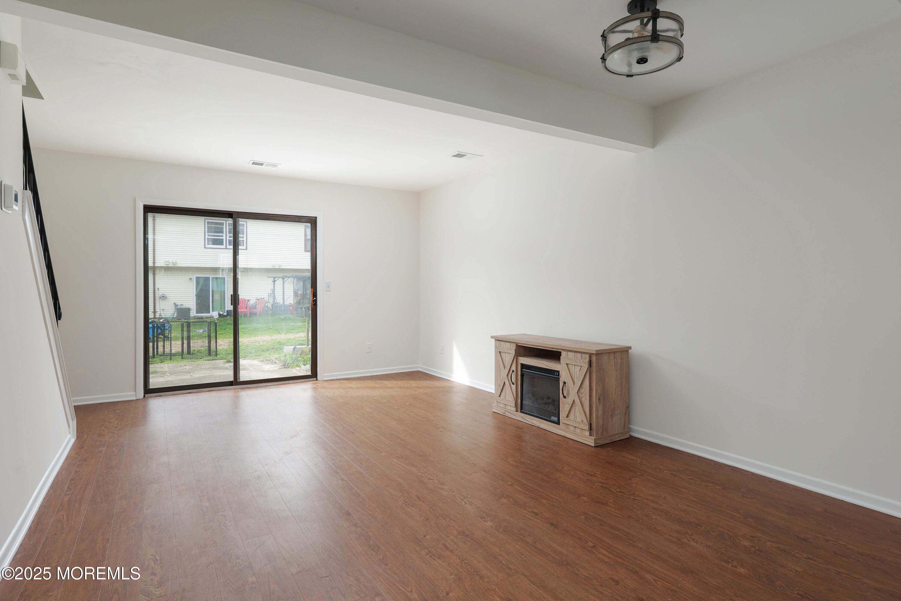1096 Sawmill Road, Brick, New Jersey image 10