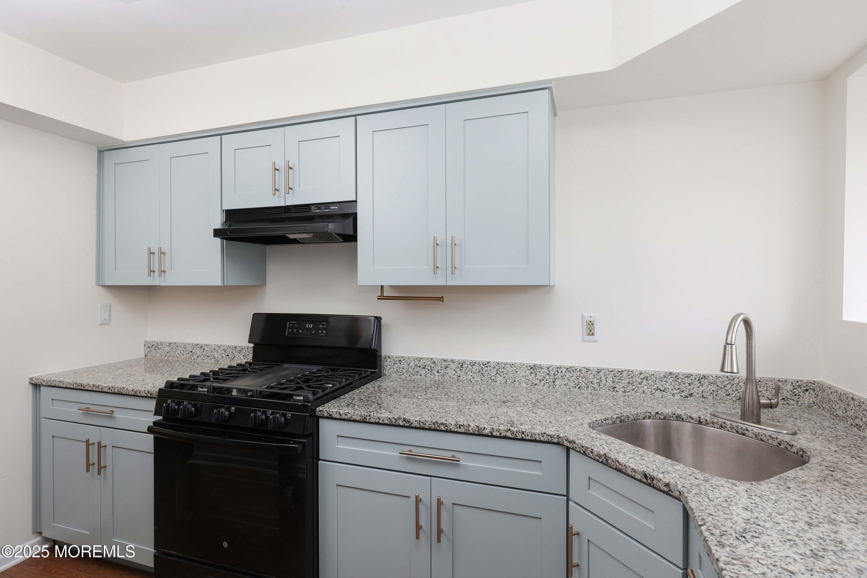 1096 Sawmill Road, Brick, New Jersey image 4