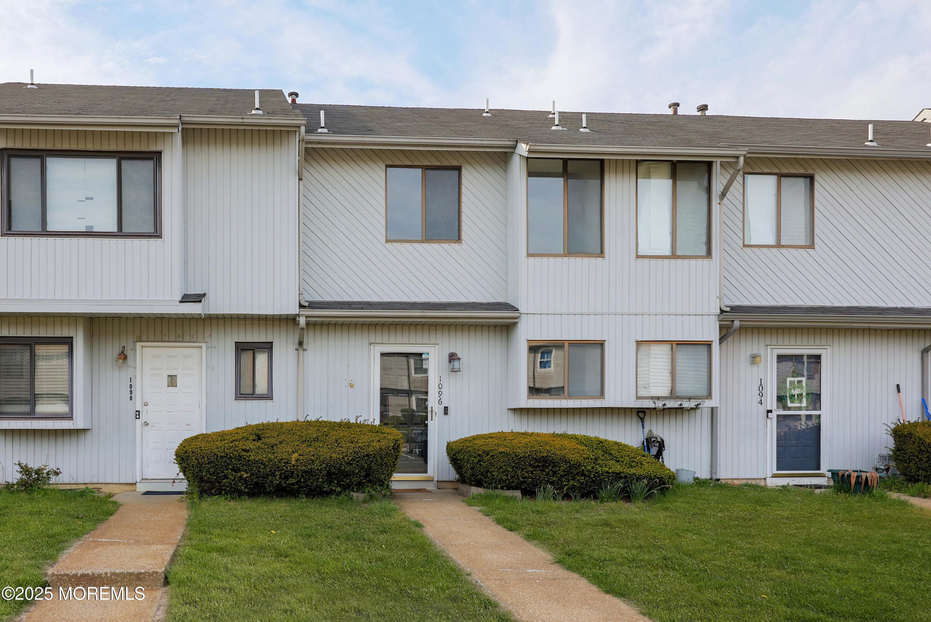 1096 Sawmill Road, Brick, New Jersey image 22