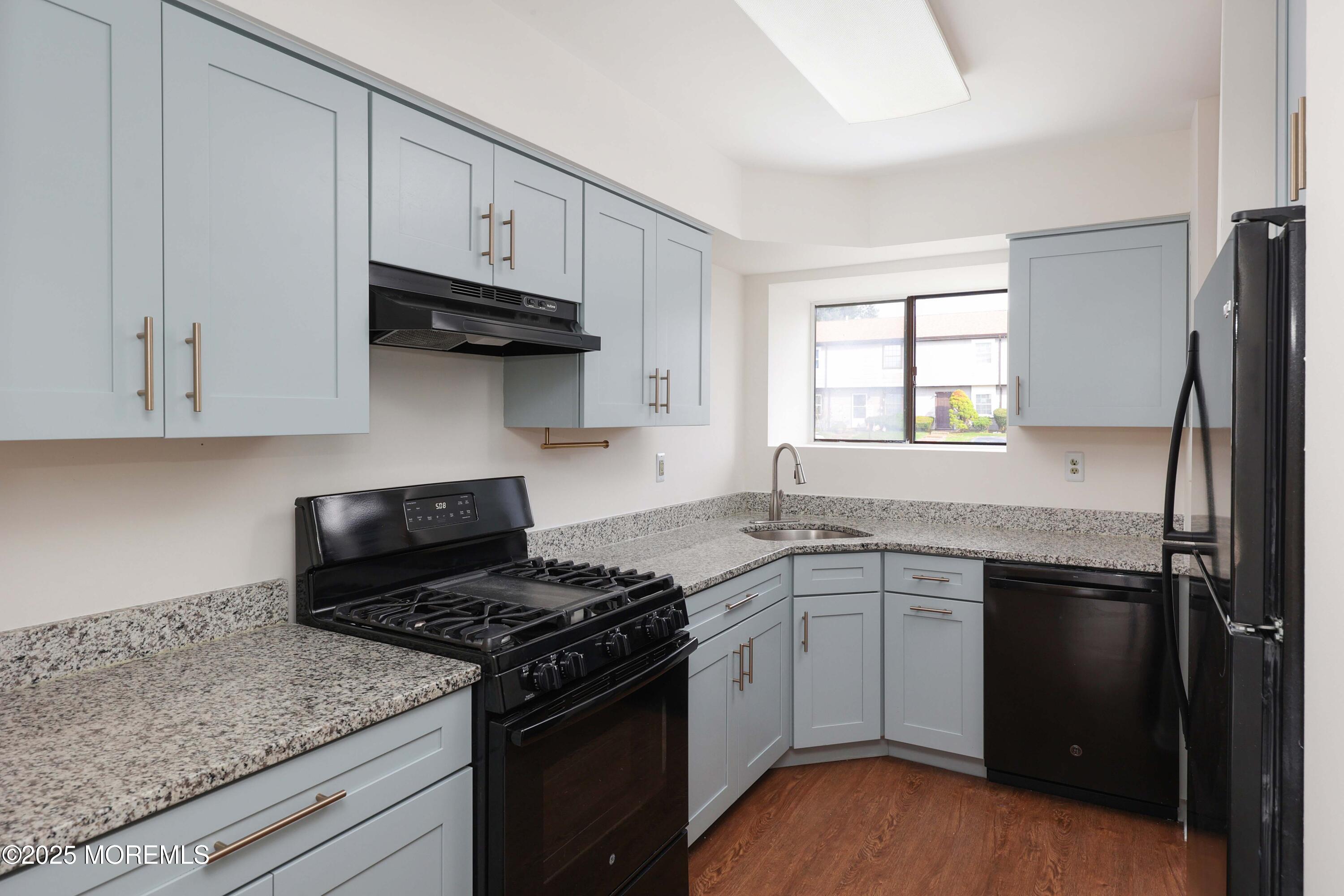 1096 Sawmill Road, Brick, New Jersey image 2