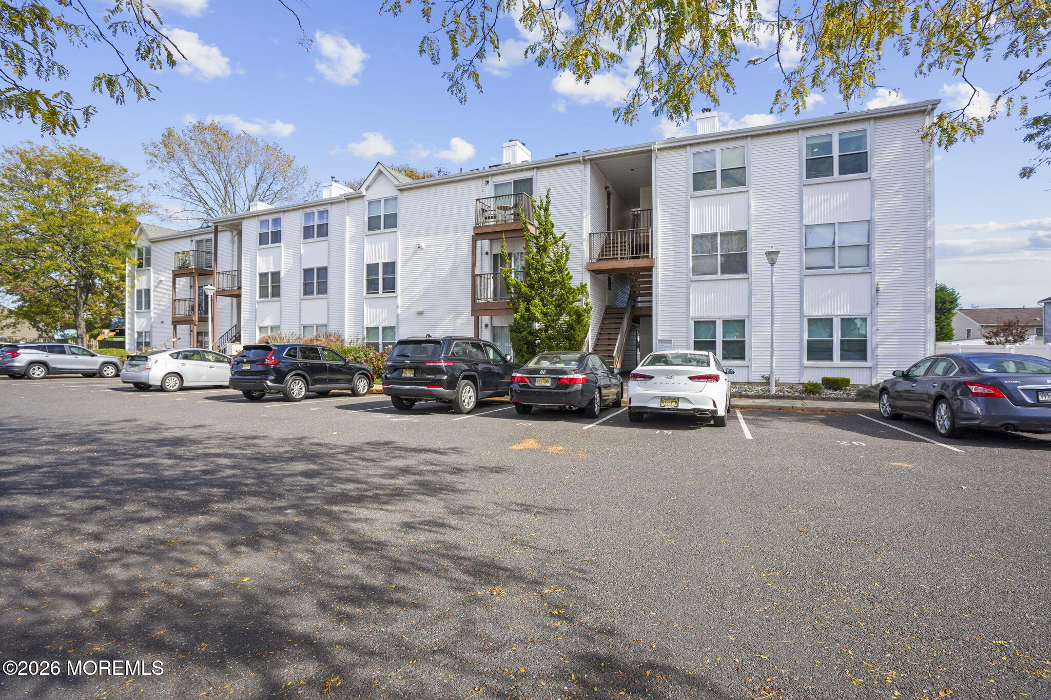 1606 Main Street 202