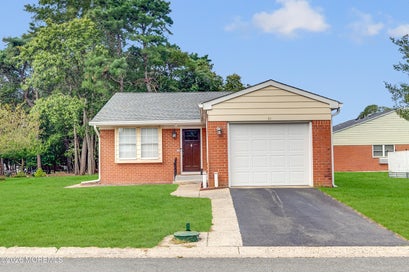 21 Hudson Parkway Whiting NJ 08759