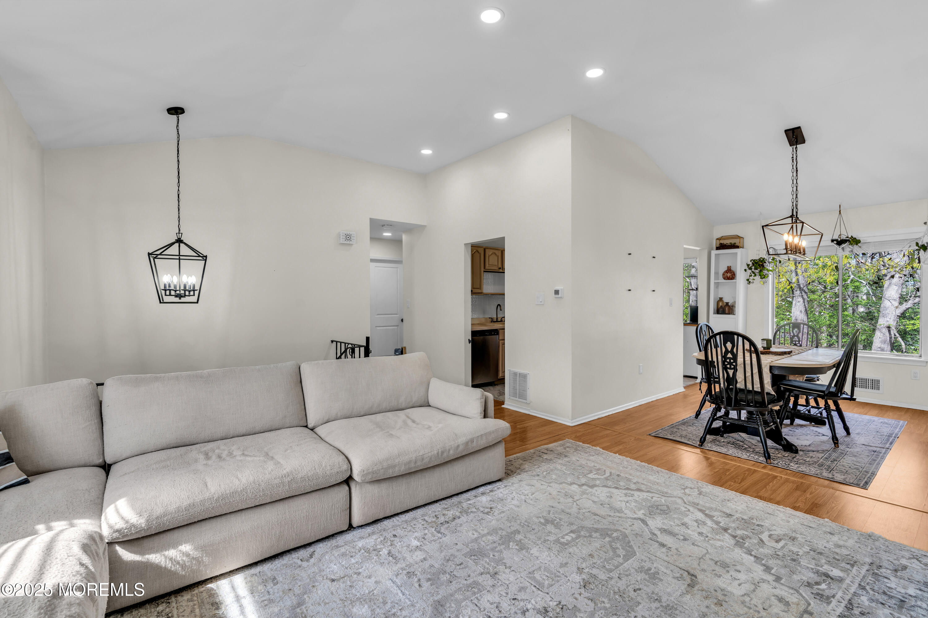 6 Robin Road #1000, Howell, New Jersey image 10