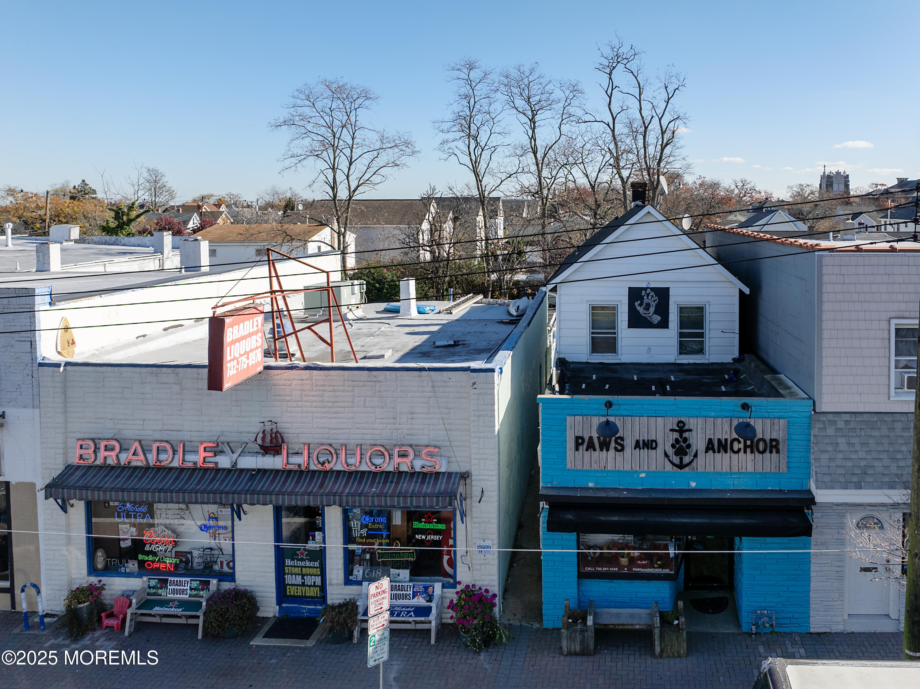 618 Main Street