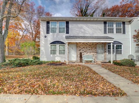 Condo For Sale - 82 Cliffwood Avenue #25 D<br/> Cliffwood, NJ 07721