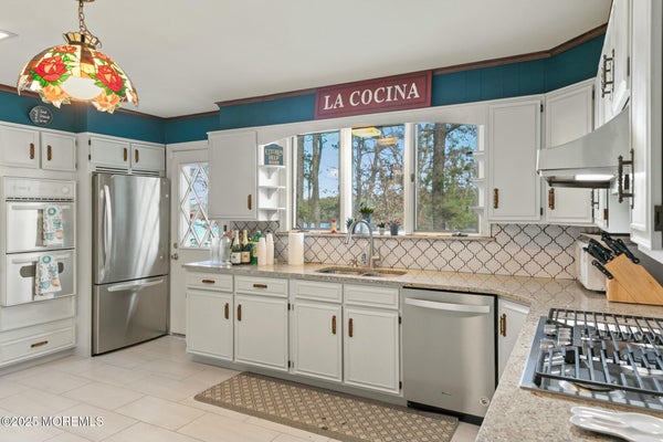399 GOLFVIEW DR, MANAHAWKIN, NJ 08050 - Image e9733f98b9b5842d17797de8a8bfe1bb/2545919007