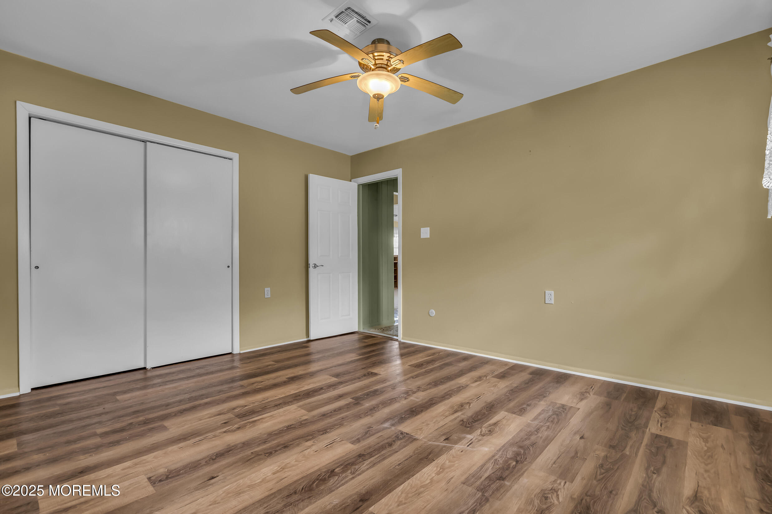 37 Scarborough Place, Toms River, New Jersey image 19
