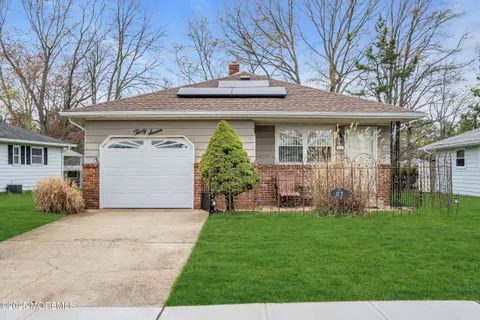 37 Scarborough Place, Toms River, NJ 08757 - MLS#: 22510869