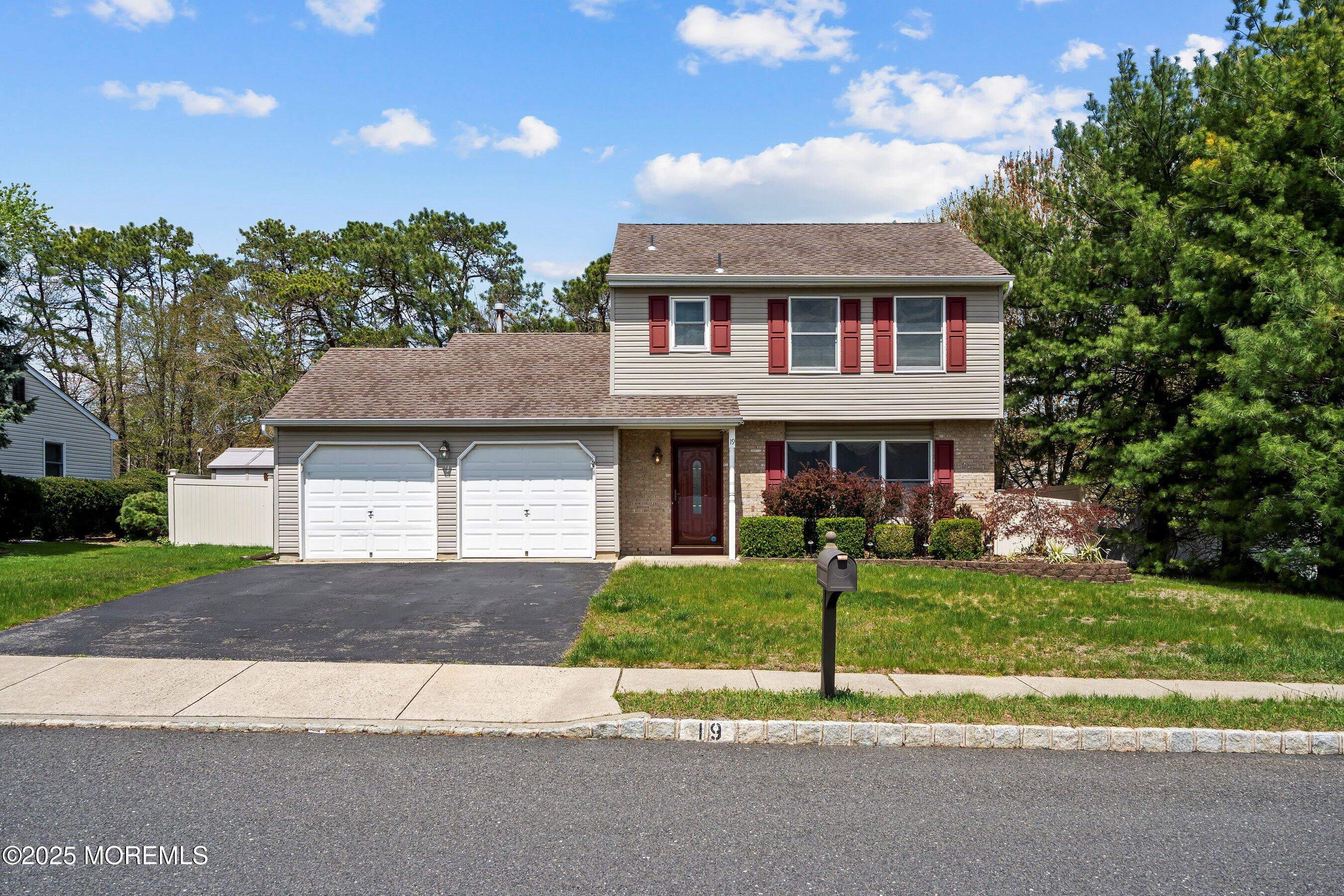 19 Partridge Lane, Howell, New Jersey image 2
