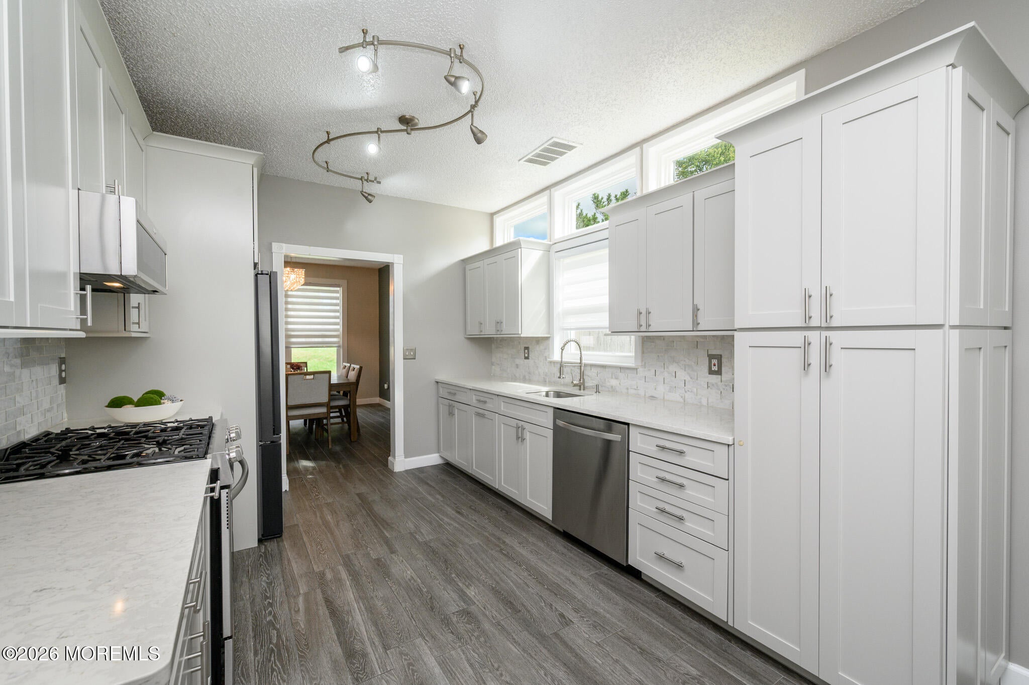 27 Longbrook Lane