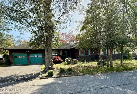MLS: 22512482