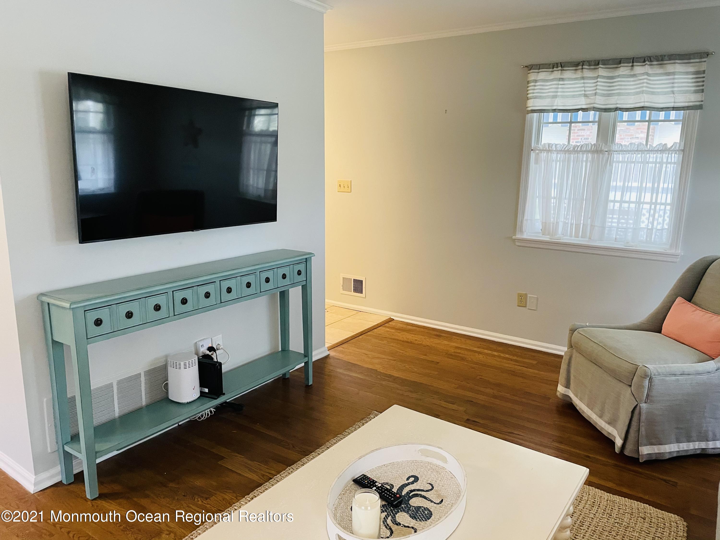 506 Monmouth Avenue
