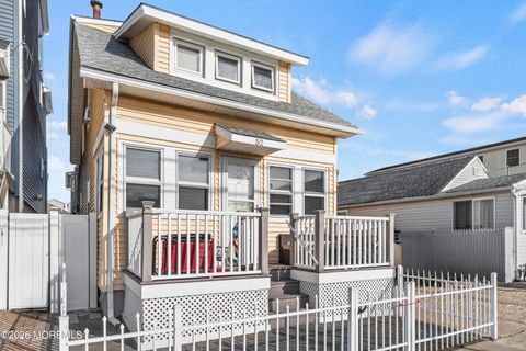 Multifamily For Sale - 52 Kearney Avenue #5 FAMILY<br/> Seaside Heights, NJ 08751
