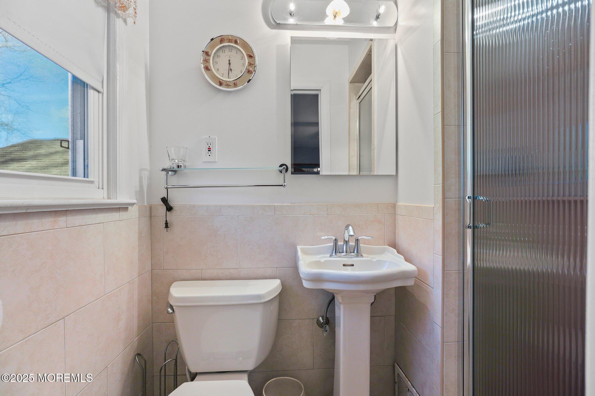 187 Elmwood Road, Oakhurst, New Jersey image 25