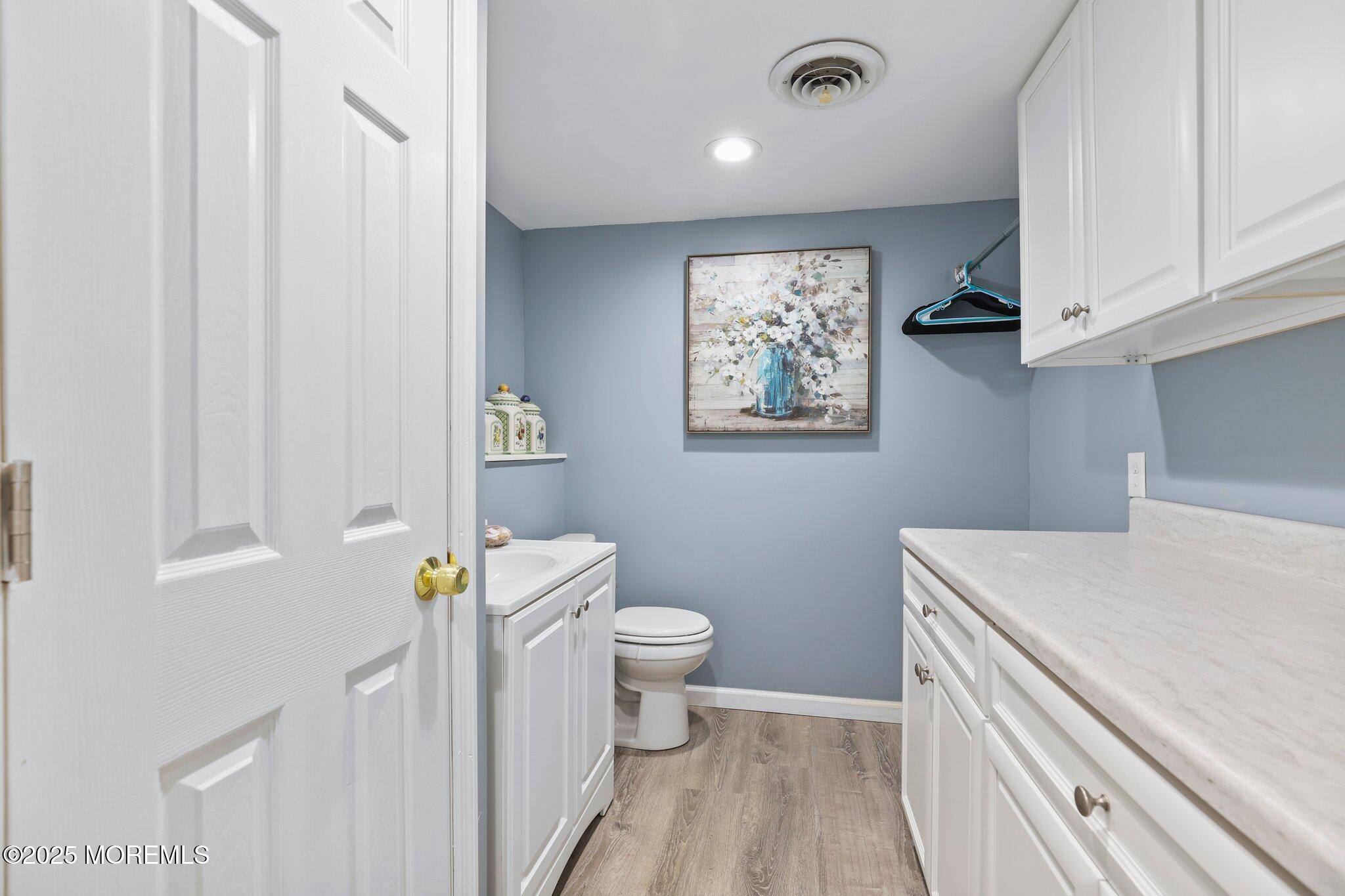 187 Elmwood Road, Oakhurst, New Jersey image 18