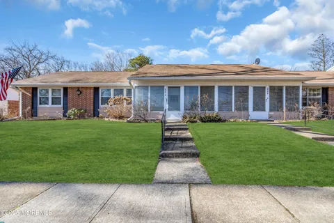 MLS: 22506532