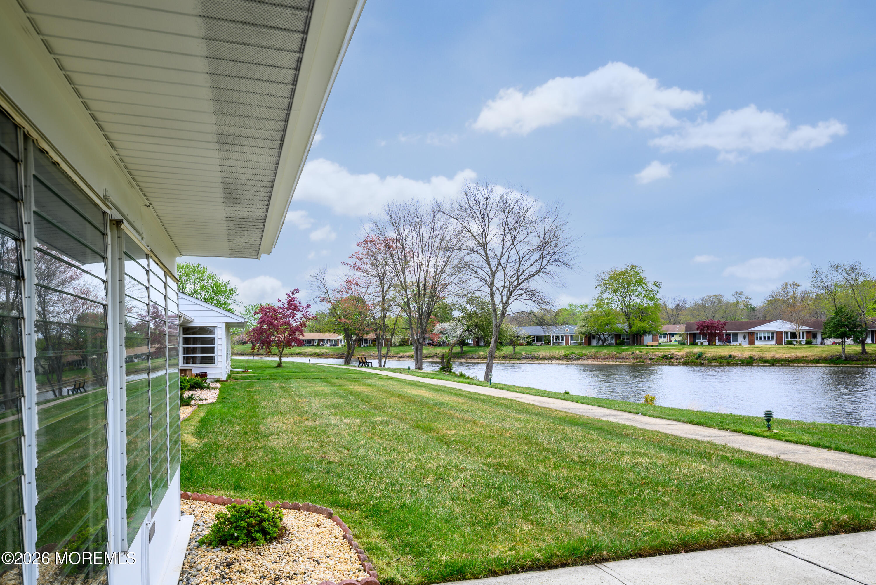 343B Canterbury Court 1002