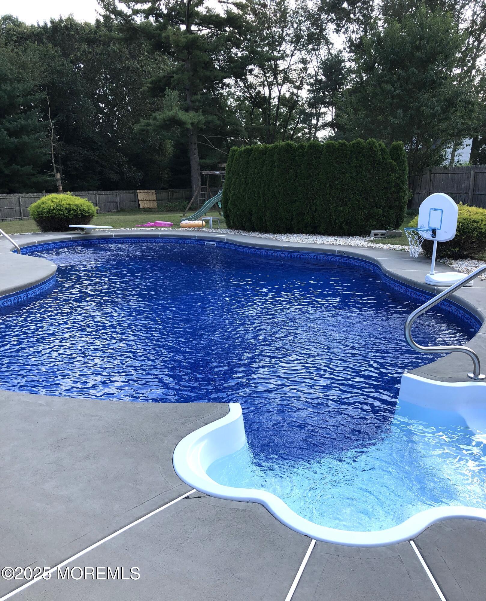 11 Walnut Lane, Manalapan, New Jersey image 33