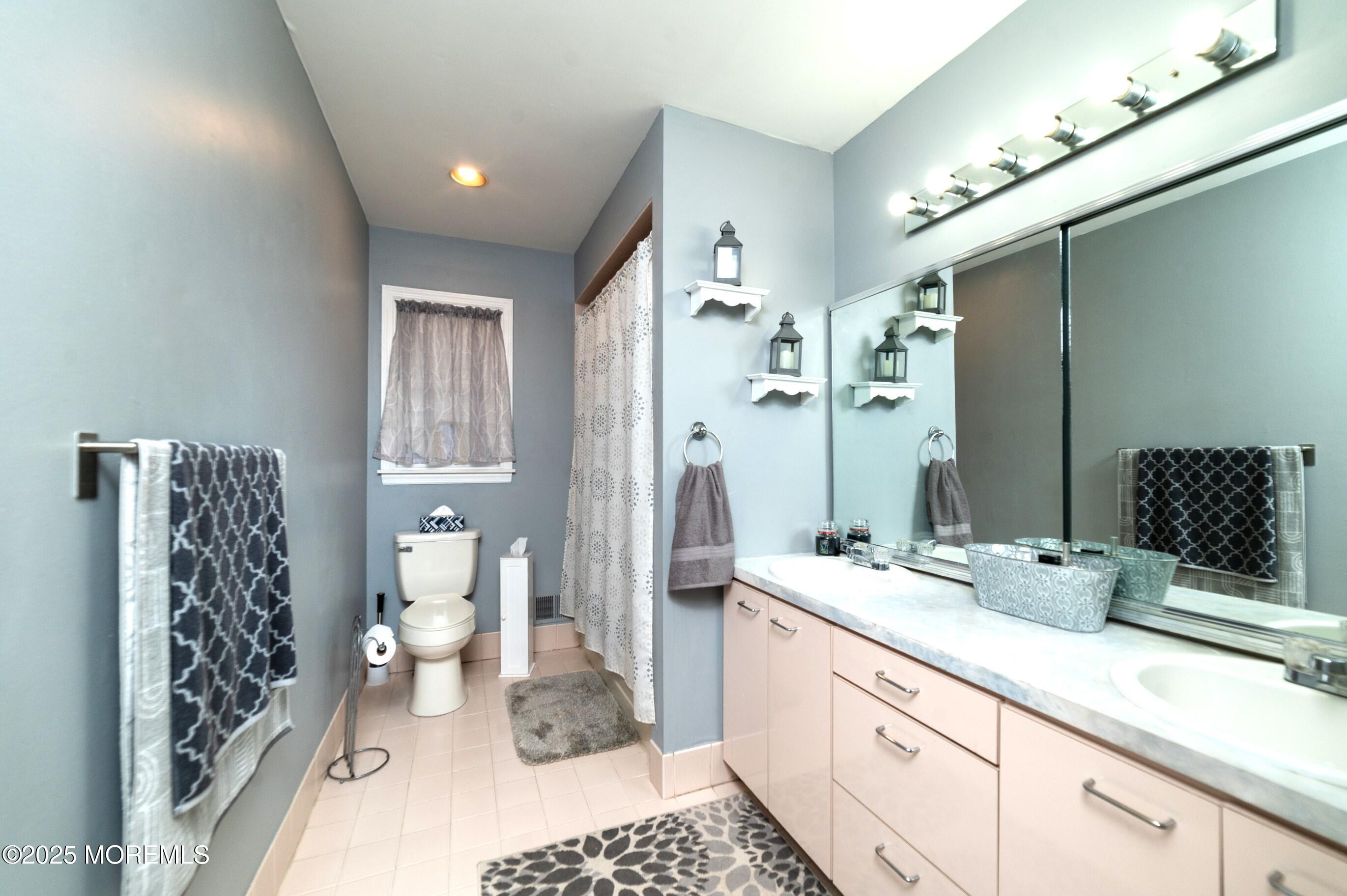11 Walnut Lane, Manalapan, New Jersey image 23