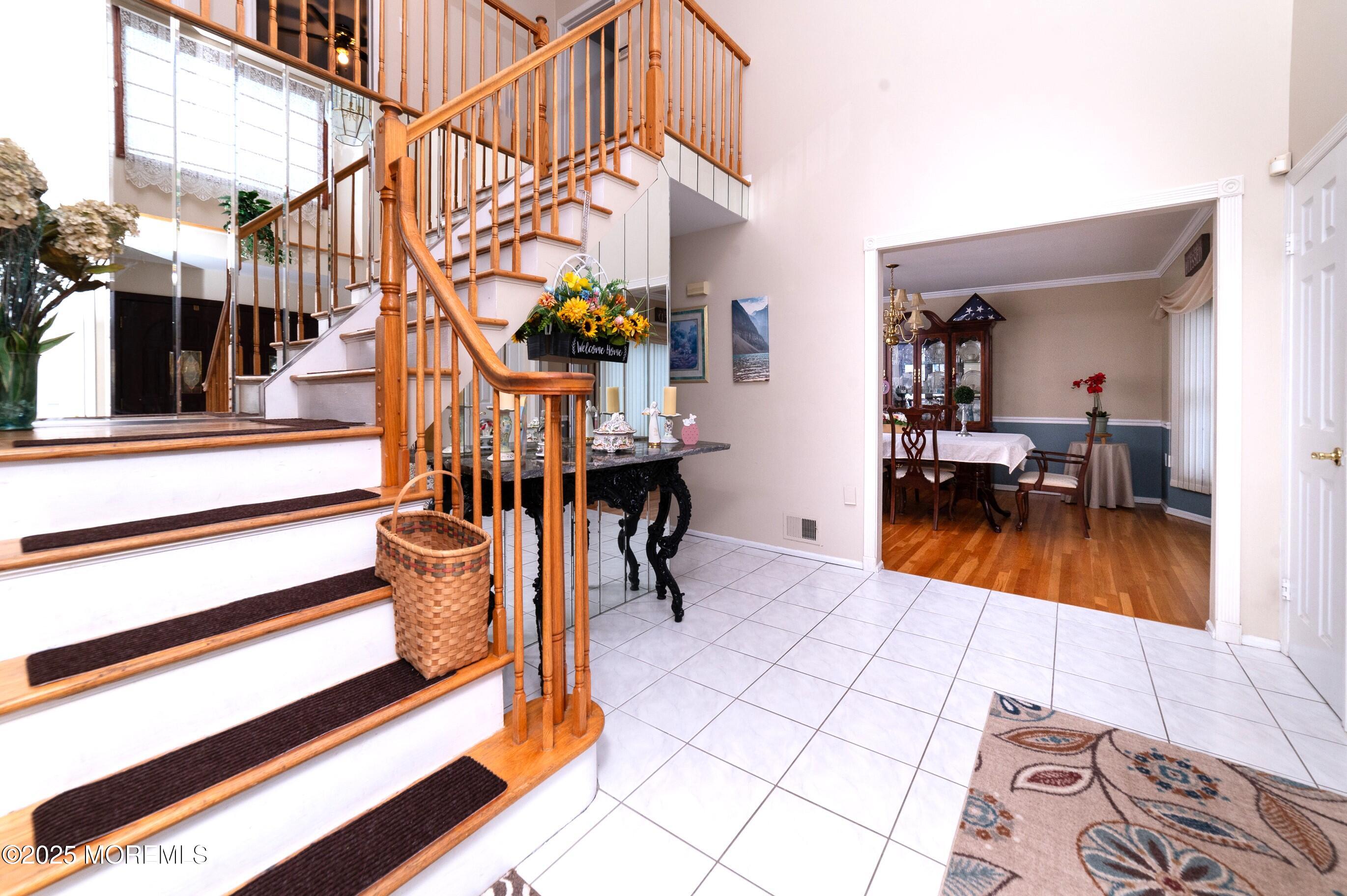 11 Walnut Lane, Manalapan, New Jersey image 6