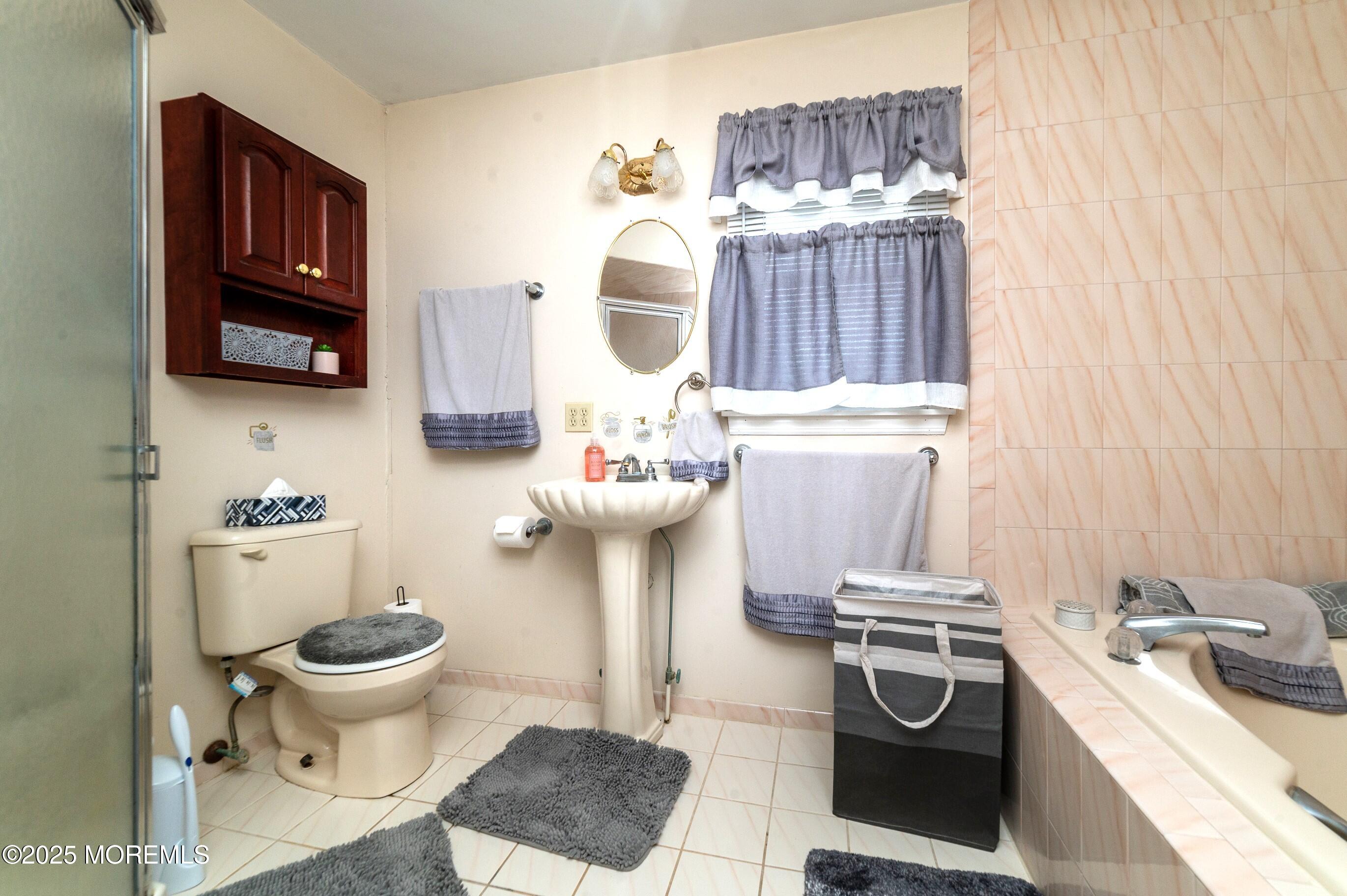 11 Walnut Lane, Manalapan, New Jersey image 20